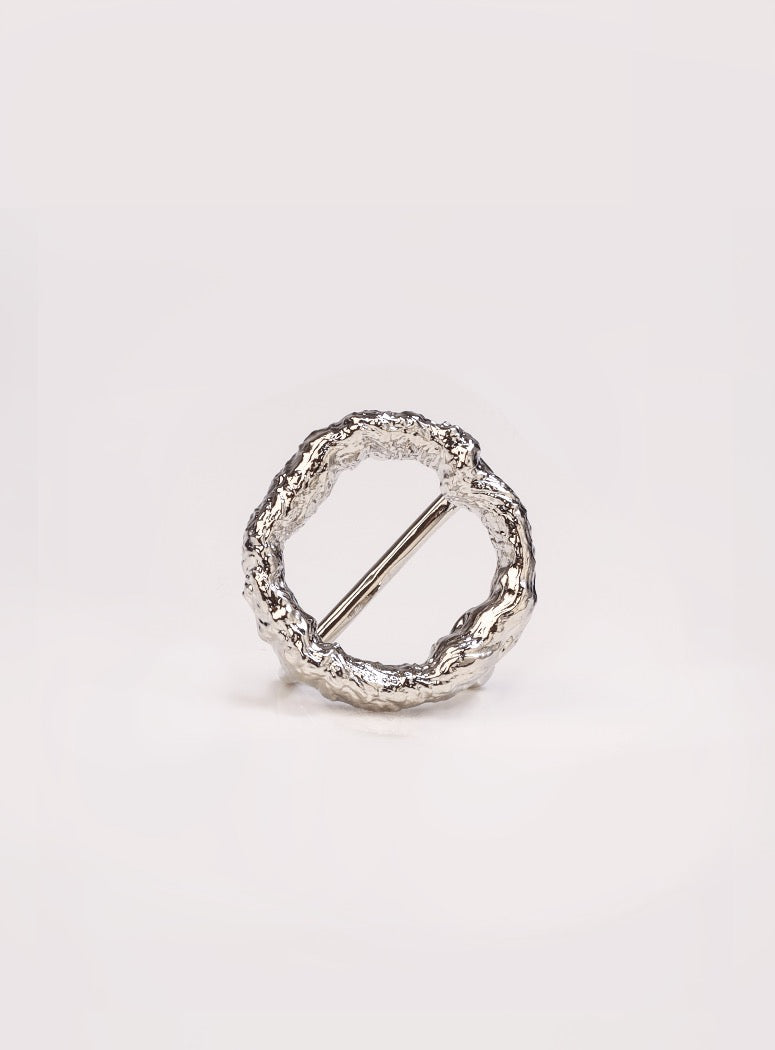 Textured Round Buckle (Silver)