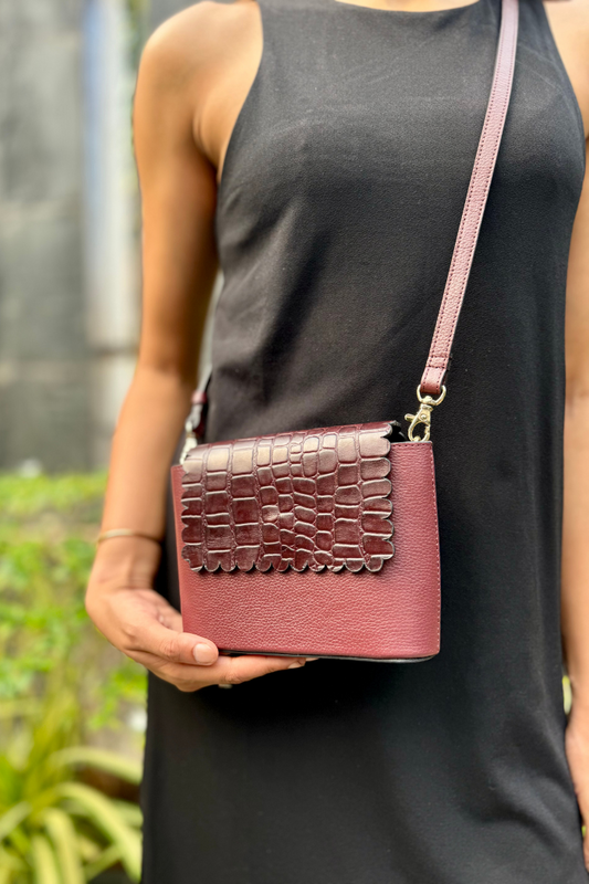 Curvy Bag (Burgundy)