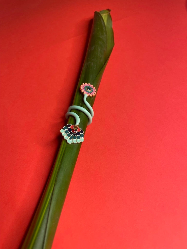 Long Wrap Multiflower Ring
